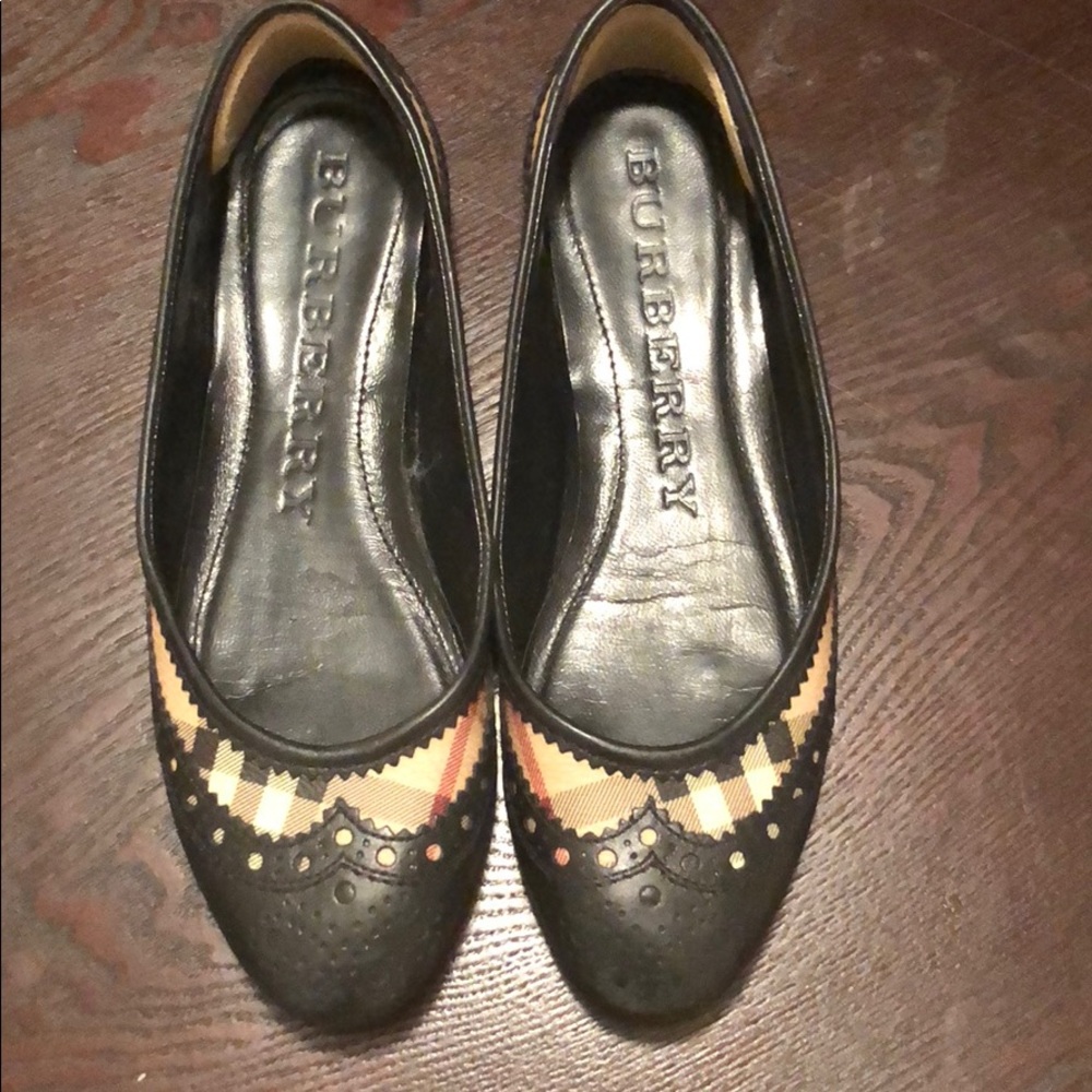 Burberry flats